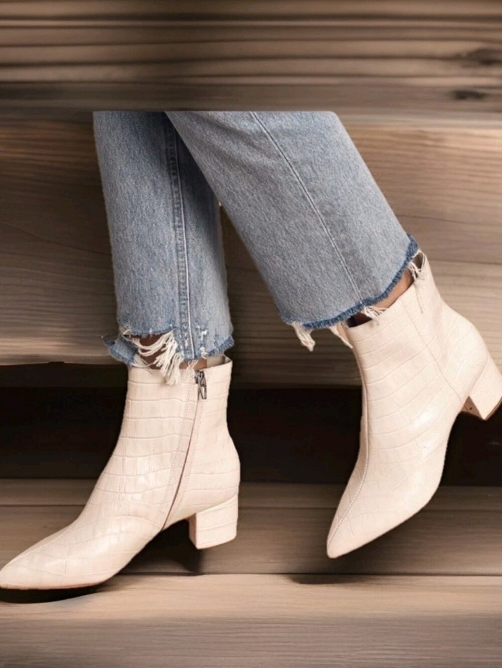 Dolce Vita Women's White Croc Embossed Ankle Boots US Size 8 Womens With Zipper.